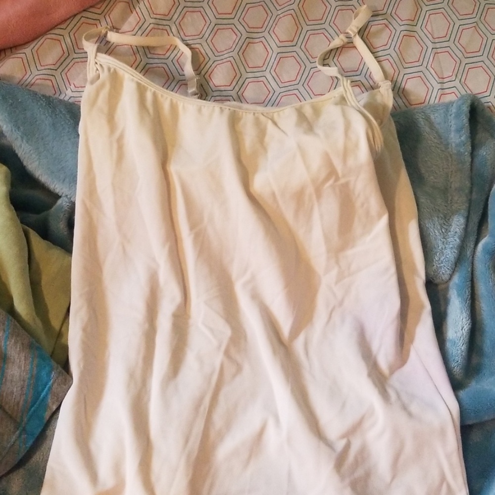 White tank top with bra